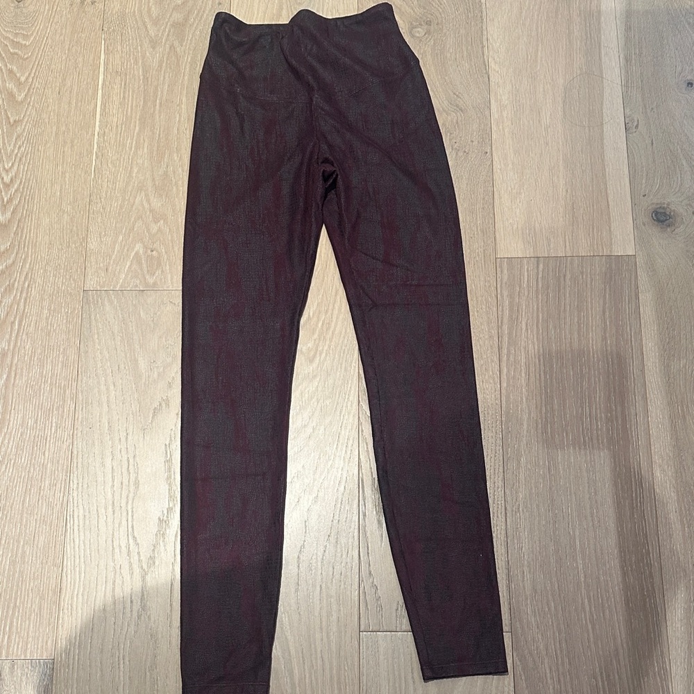Yummie Women's Burgundy Leggings